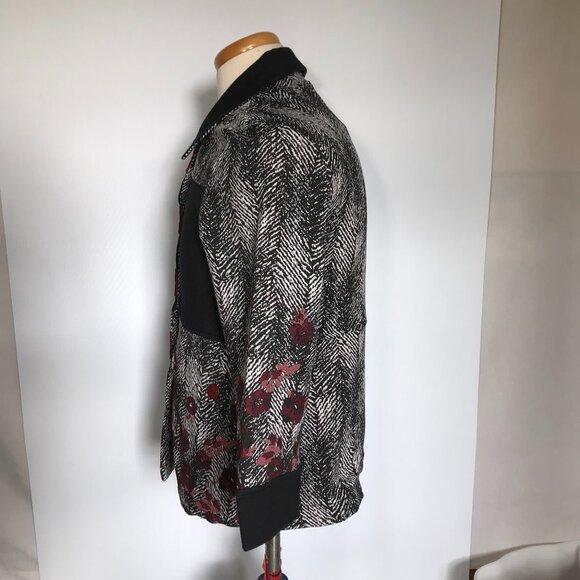 Dolcezza Womens Jacket Small Black White Red Floral Button Pockets Long Sleeve - Picture 2 of 10